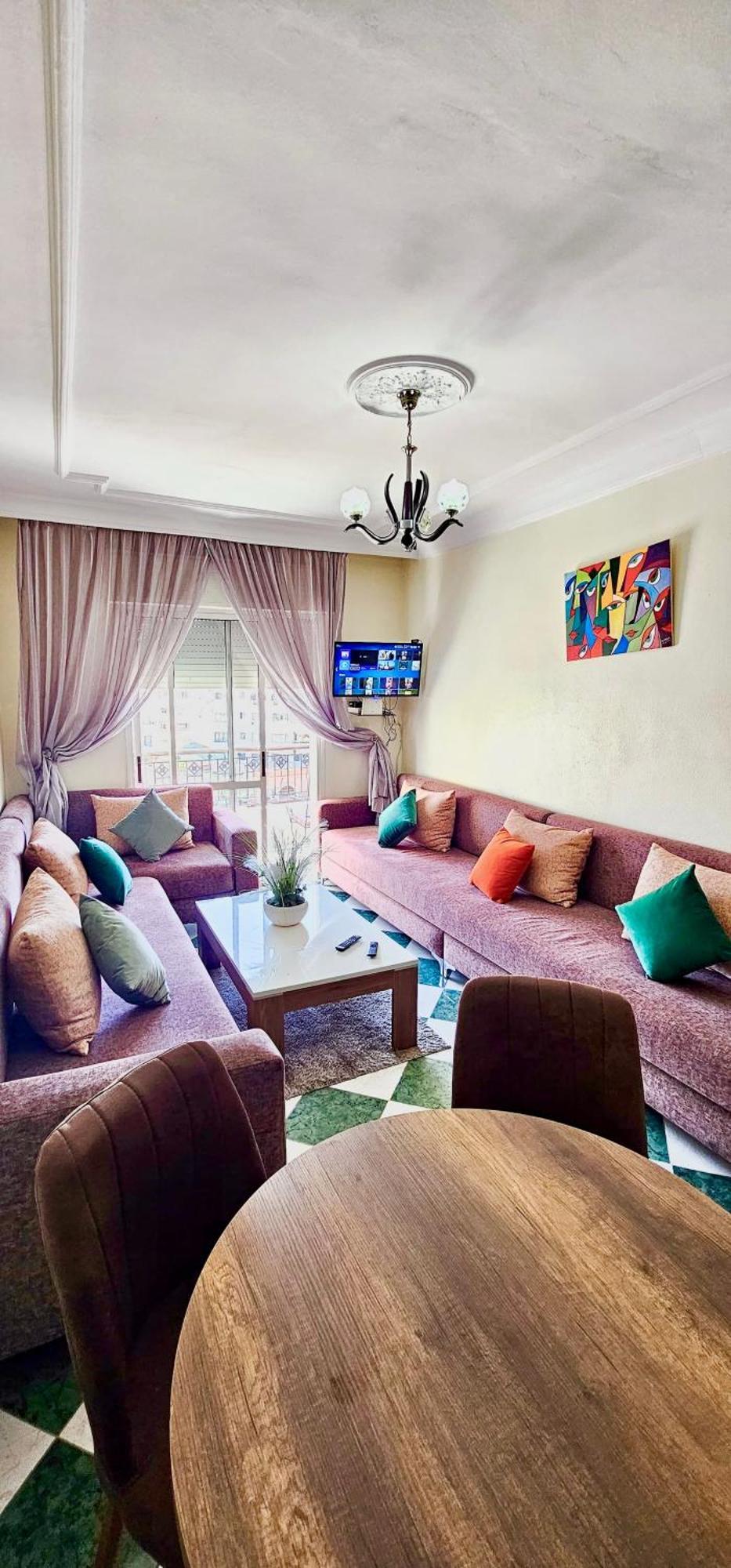 Apartment Malabata Prime Location - Boulevard View